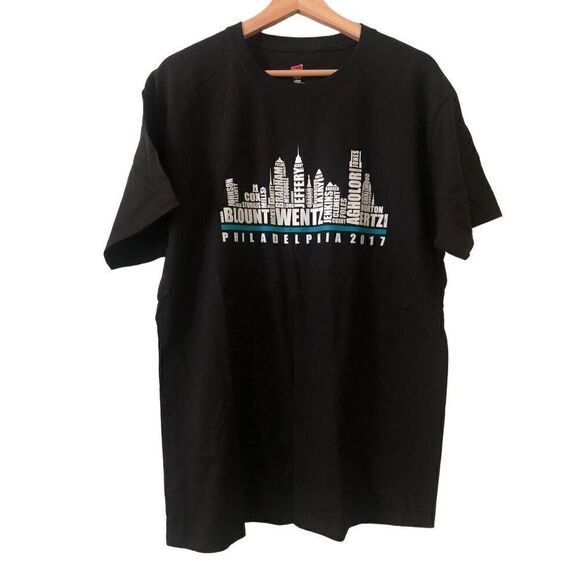 Philadelphia Eagles T-shirt Men’s Size Large - Picture 1 of 3